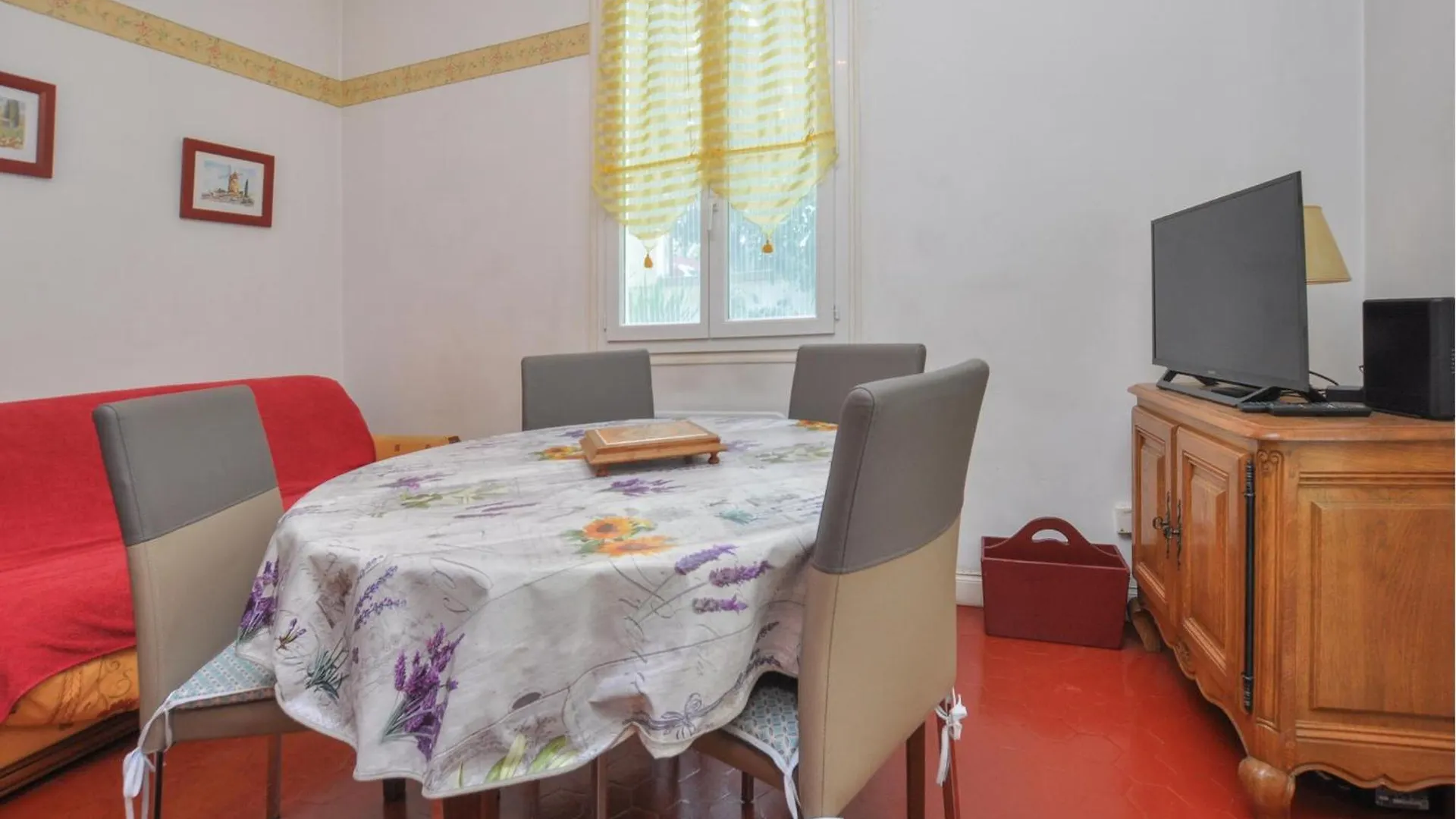 1 Bedroom Amazing Apartment In Ницца